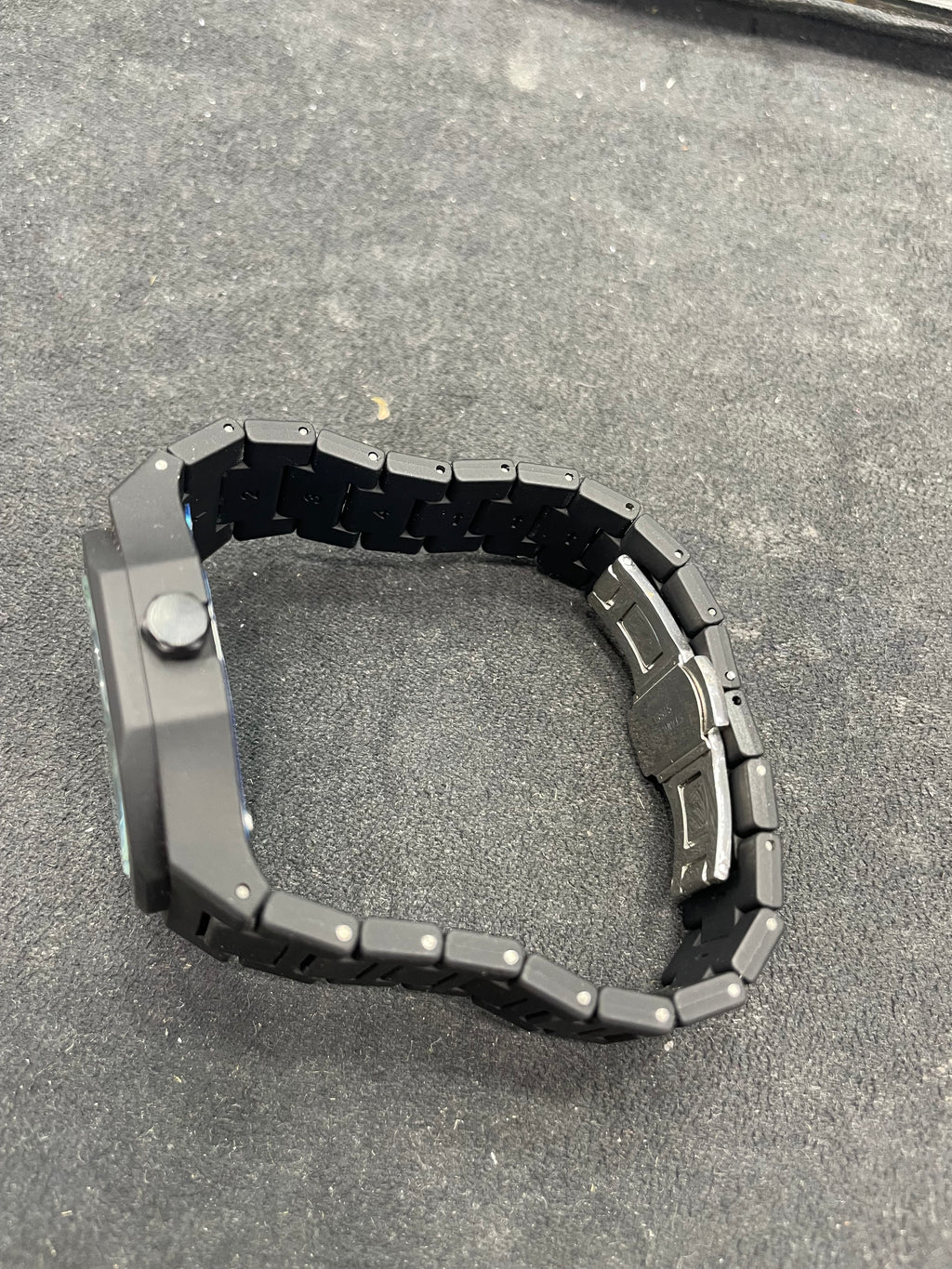 Black Arabic Aura Watch.Double Lock With Japanese Quartz